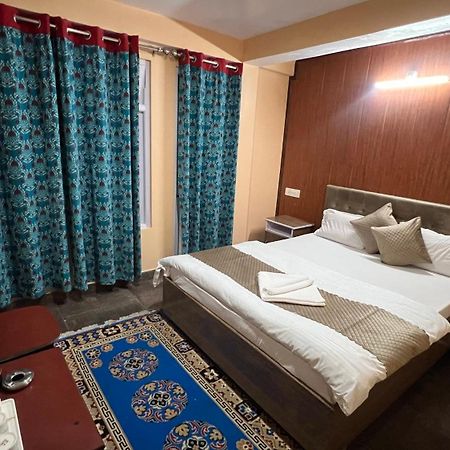 Hotel Hill Top Darjeeling  Buitenkant foto